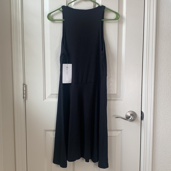 NWT Athleta Santorini Thera Travel Dress UPF Modal blend Black Small - Picture 6 of 10